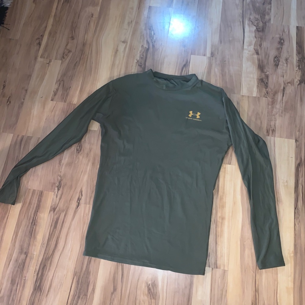 Men’s UA base layer
